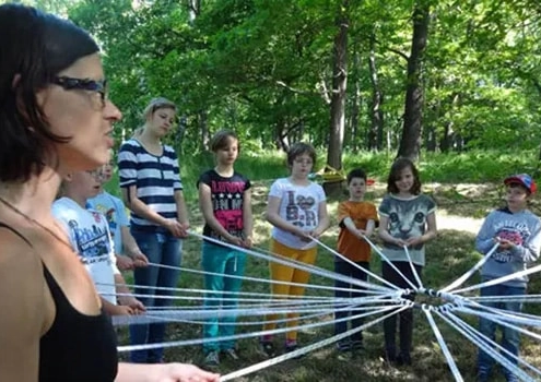 Spiele zur Sprachförderung, Kreative Spielideen mit dem Kugeltower einen Spieleworkshop verantstalten